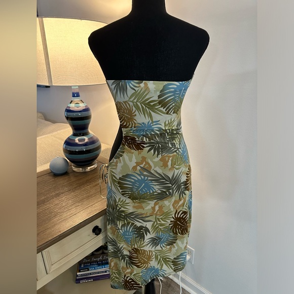 Asymmetrical Forever 21 Tropical Leaf Dress - No Size - Picture 5 of 9